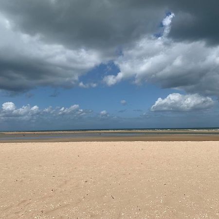 Hotel De La Plage Houlgate Buitenkant foto